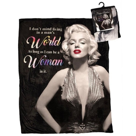 Other - Marilyn Monroe Man's World Throw Blanket